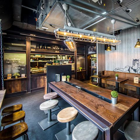 In der "Hackbaron BeefBar" in Hamburg-Altona dreht sich alles um Burger und Fleischbällchen