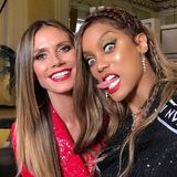 Eine süße Liebeserklärung widmet Tyra Banks an ihre Freundin und Kollegin Heidi Klum. Auf ihrem Instagram-Account schreibt das Supermodel: "Heidi Klum ist einer der schönsten Menschen, den ich kenne, sowohl innen als auch außen." Das scheint wirklich wahre Freundschaft zwischen den beiden Models zu sein. 