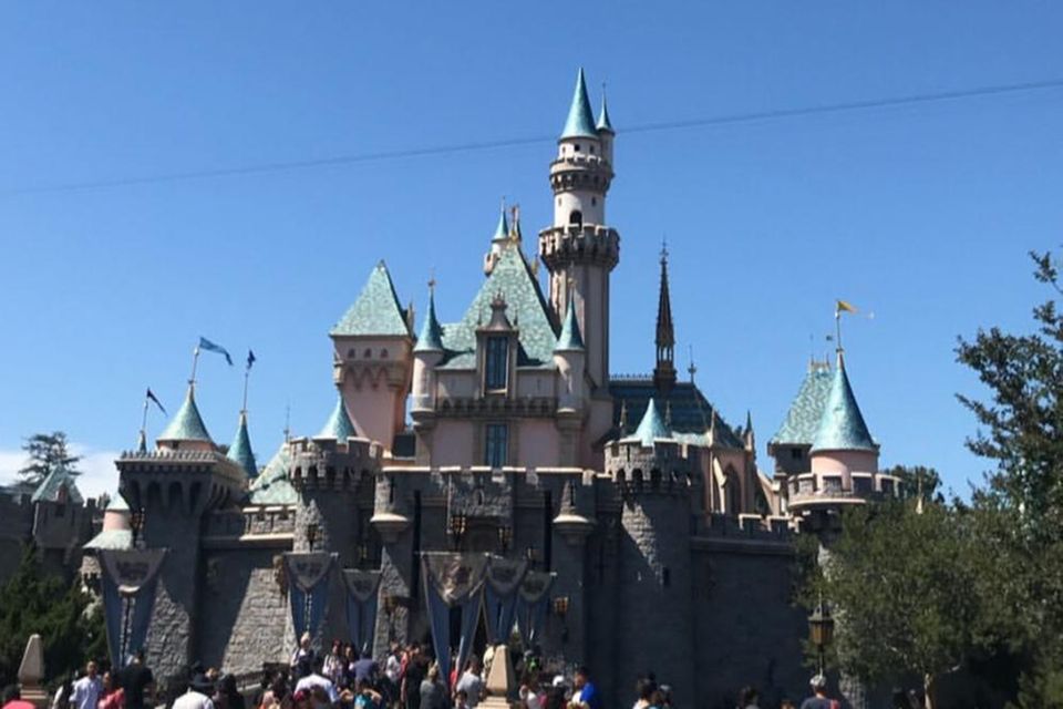 Das berühmte Disney-Märchenschloss, fotografiert von Bill Kaulitz