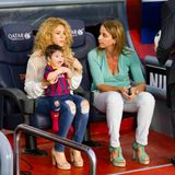 Fotos von Shakira im Stadion gehören nun der Vergangenheit an, 2018 sah das noch ganz anders aus. Mit Sohn Milan begeistert sie begeistert sie im lässigen Look bestehend aus Jeans und weiten Strickoberteilen auf der Tribüne. 