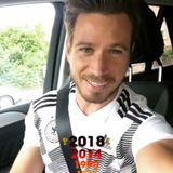 Bachelor Sebastian Pannek macht auf Instagram eine Umfrage, wie seine Fans das erste Spiel der deutschen Nationalelf gucken werden. 