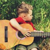 31. Mai 2018  Das musikalische Talent scheint der kleine Alessio von seinen Eltern Sarah und Pietro Lombardi geerbt zu haben. 
