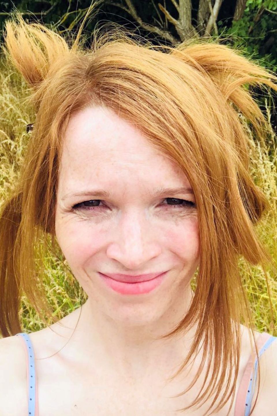Deutsche schauspielerin mit roten haaren