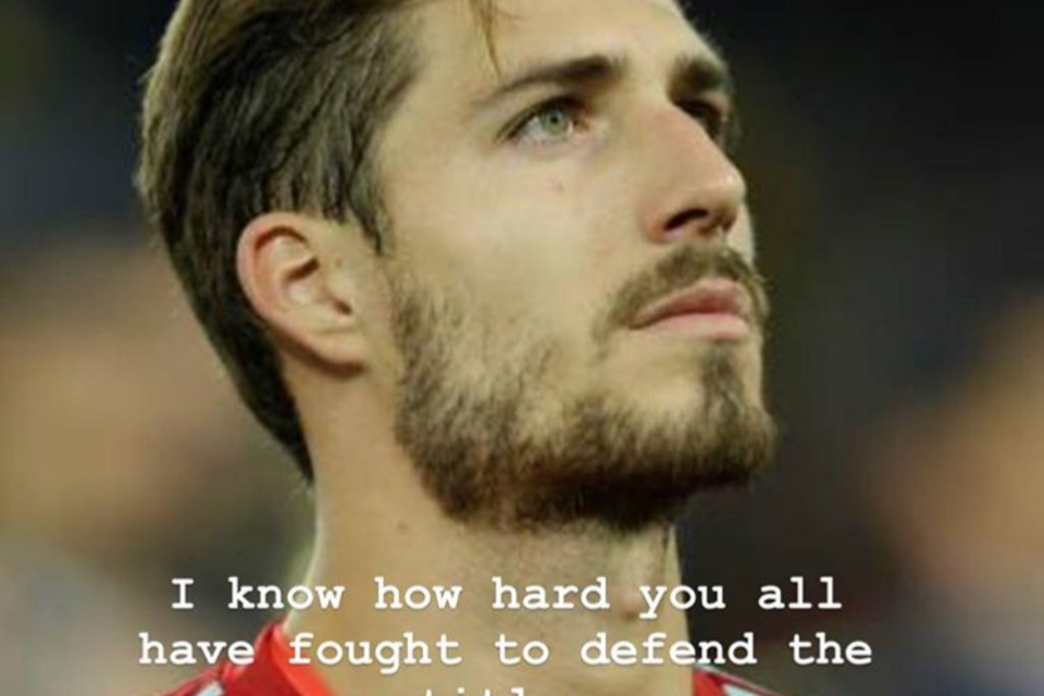 WM 2018: Kevin Trapp erhält Trost von Freundin Izabel Goulart Kevin Trapp erhält Trost von Freundin Izabel Goulart