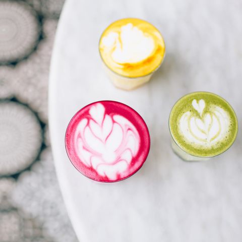 Moon Milk: drei Gläser Milch