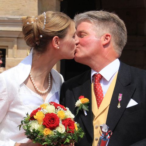 Glücklich: Stephanie Prinzessin von Sachsen-Coburg und Gotha und ihr Mann Jan Stahl nach der standesamtlichen Trauung 