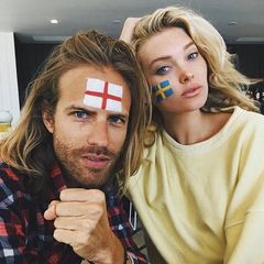 Model Elsa Hosk und ihr Freund Tom Daly feuern unterschiedliche Mannschaften an. Elsa ist natürlich für das Team ihres Heimatlandes Schweden, ihr Freund Tom Daly für England. Der Beziehung scheint es hoffentlich nicht zu schaden.