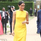 Wow, was für ein strahlender Auftritt. Anfang Juli 2018 entscheidet sich Meghan Markle erstmals für ein leuchtend gelbes Kleid, als sie zum Empfang "Your Commonwealth" in London erscheint.