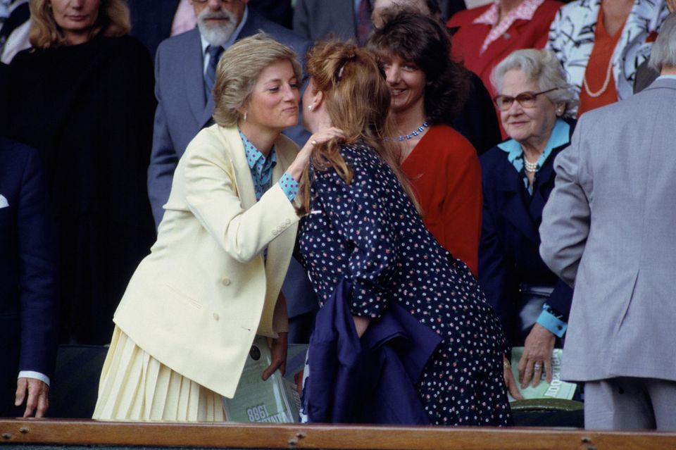 Prinzessin Diana und Sarah Ferguson in Wimbledon 1988.