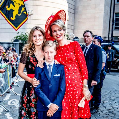 Prinzessin Elisabeth, Prinz Prinz Emmanuel + Königin Mathilde 