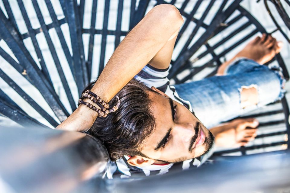 Haarpflege: Damit Ihnen auch in Zukunft der perfekte Look sicher ist, empfiehlt sich ein regelmäßiger Besuch beim Friseur des Vertrauens Damit Ihnen auch in Zukunft der perfekte Look sicher ist, empfiehlt sich ein regelmäßiger Besuch beim Friseur des Vertrauens