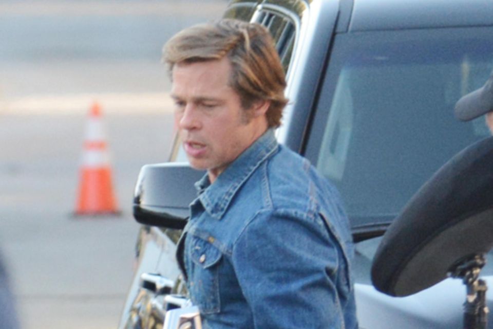 Brad Pitt im 1960er-Jahre-Look am Set von "Once Upon a Time in Hollywood"