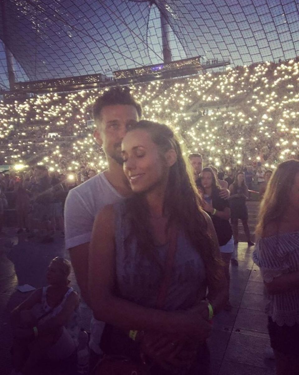 31. Juli 2018 Wayne Carpendale teilt diesen romantischen Moment mit seiner Annemarie. 31. Juli 2018 Wayne Carpendale teilt diesen romantischen Moment mit seiner Annemarie.