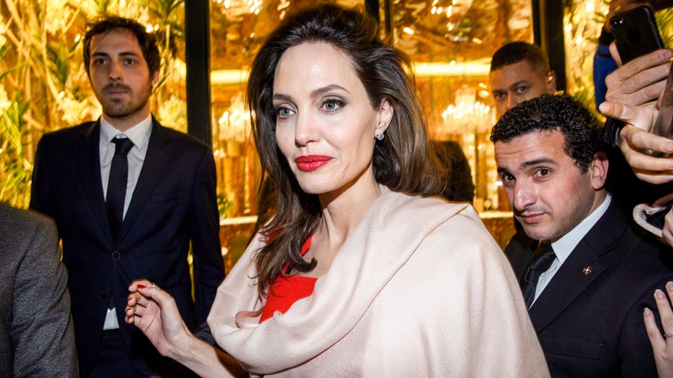 Angelina Jolie + Brad Pitt: Angelina Jolie Angelina Jolie