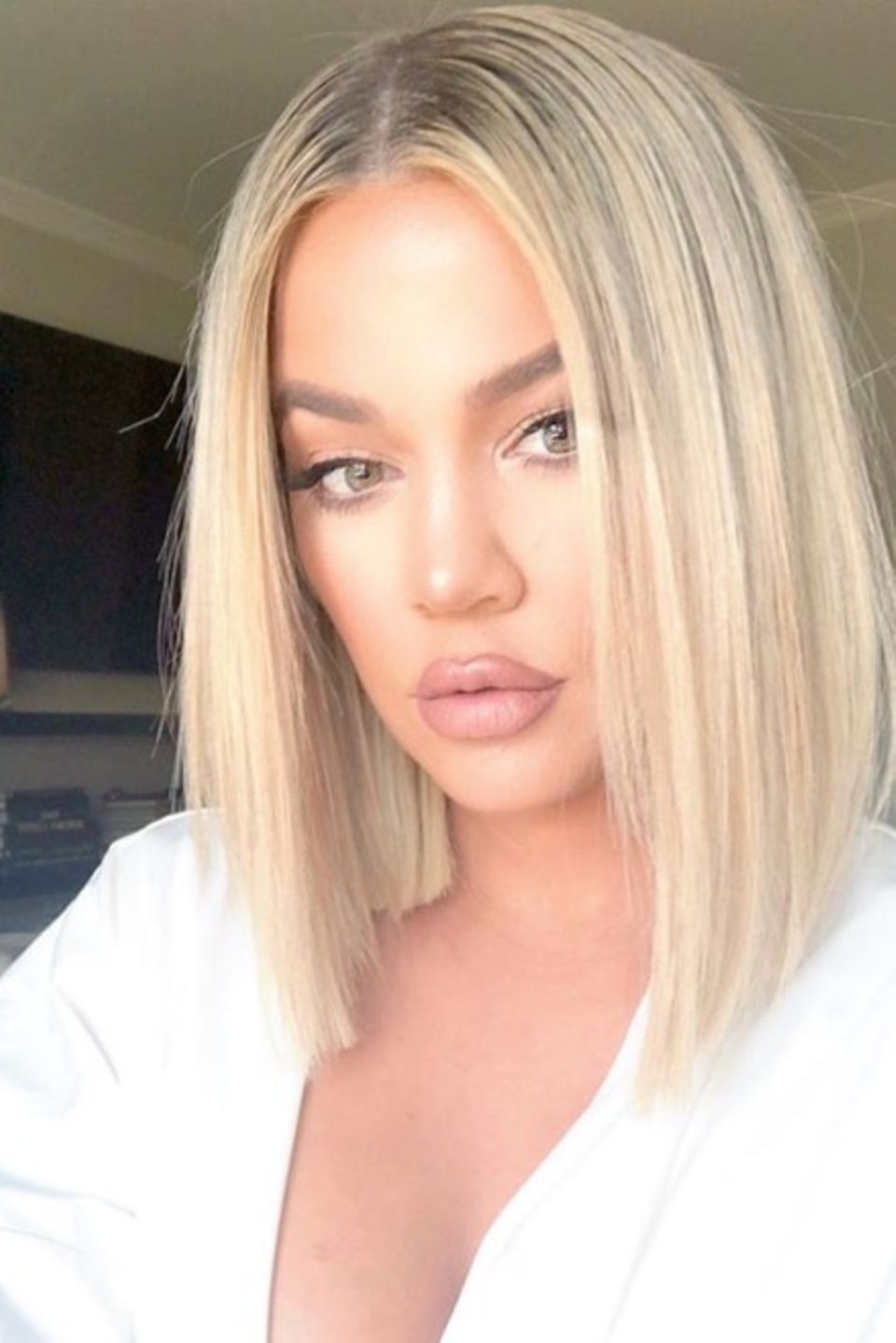 Auf Instagram erklärt Khloé Kardashian Anfang August, dass sie damals ja schwanger war und es sich bei ihren Lippen um "Pregnancy Lips" - also Schwangerschafts-Lippen - handelt. Komisch nur, dass diese nach der Geburt ihrer kleinen True noch gar nicht abgeschwollen sind ...