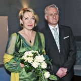 2009: Elisabeth und Clemens   Das Bündnis der Ehe zwischen Elisabeth und Clemens ist keines aus Liebe. Clemens hofft mit einer Heirat die Sorgerechtschancen auf Enkel Felix, zu erhöhen. 
