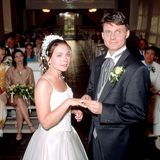 2000: Nataly und Jo  Jo Gerners erste Hochzeit ist mit der um einiges jüngeren Nataly im Jahre 2000. Aus Liebe heiratet dieses Paar allerdings nicht. Dies ist nur der Startschuss für viele weitere Hochzeiten des Serien-Anwalts. 