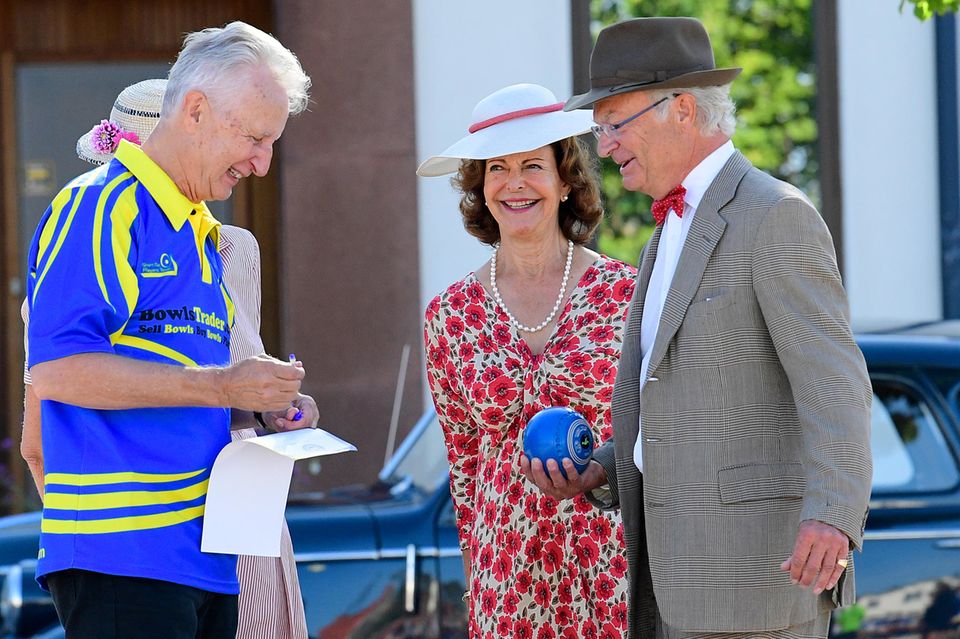 18. August 2018 ... Im blauen Volvo PV 60 aus dem Jahr 1946 geht es für das Königspaar bei dem Oldtimer-Spektakel an den Start. 18. August 2018 ... Im blauen Volvo PV 60 aus dem Jahr 1946 geht es für das Königspaar bei dem Oldtimer-Spektakel an den Start.