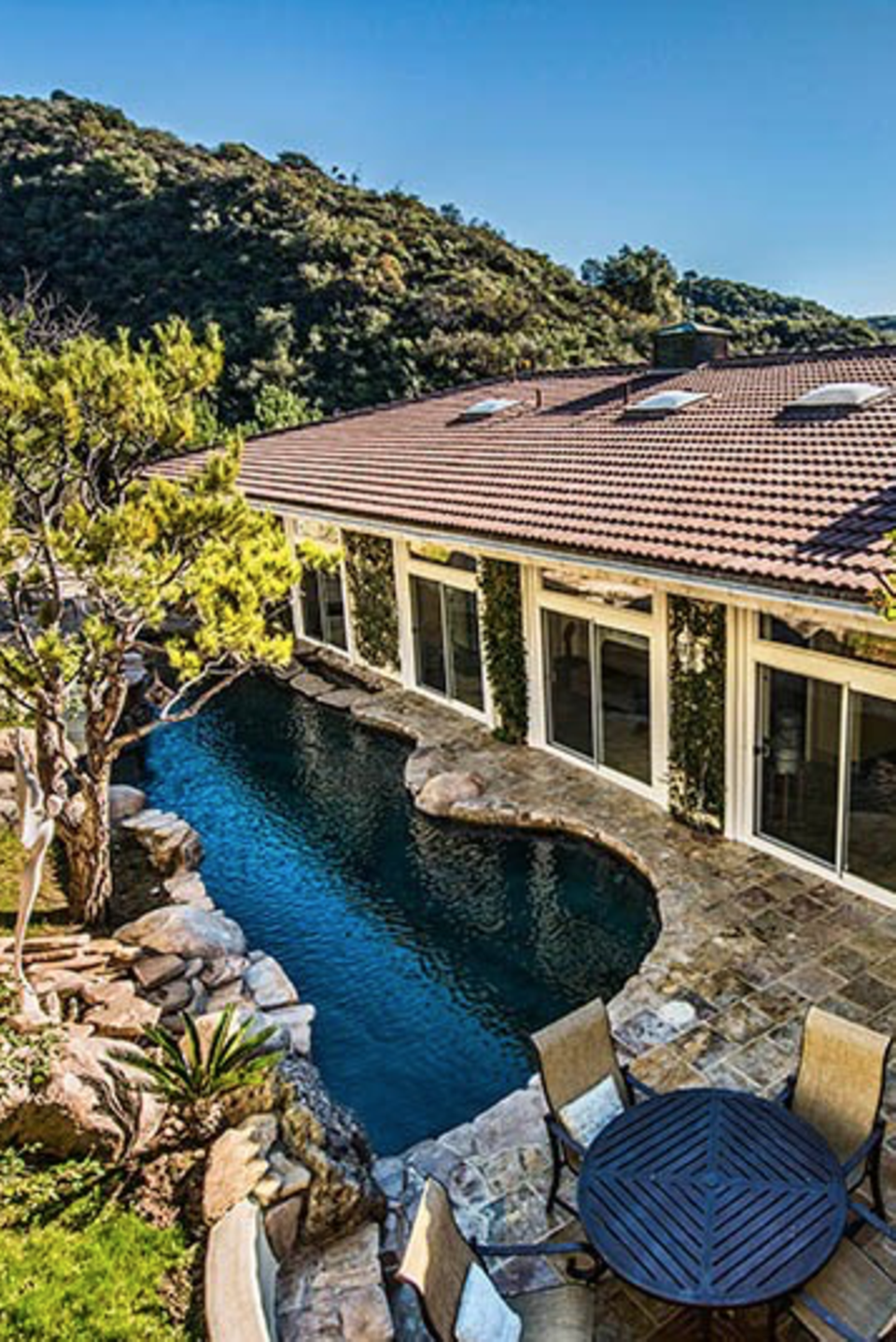 Das "Canyon at Peace Park" ist eine private Entzugseinrichtung in den Hügeln von Malibu. Hier versucht Ben Affleck seine Alkoholsucht in den Griff zu bekommen Das "Canyon at Peace Park" ist eine private Entzugseinrichtung in den Hügeln von Malibu. Hier versucht Ben Affleck seine Alkoholsucht in den Griff zu bekommen