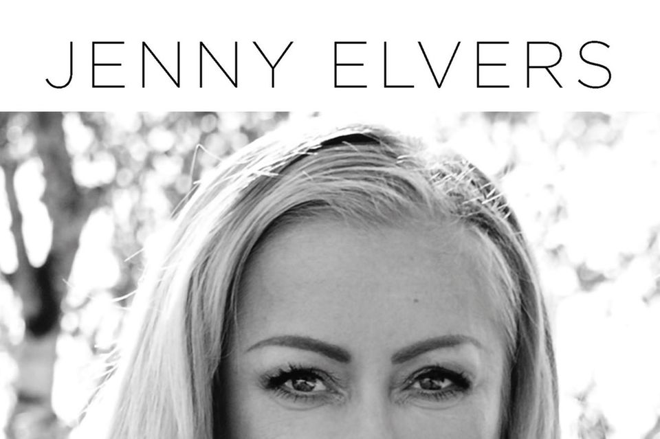 Jenny Elvers: Von der Heidekönigin zum Star, der schon dunkle Zeiten erleben musste: "Wackeljahre -Mein Leben zwischen Glamour und Absturz" (mvg Verlag, 176 Seiten, 17,99 Euro) Von der Heidekönigin zum Star, der schon dunkle Zeiten erleben musste: "Wackeljahre -Mein Leben zwischen Glamour und Absturz" (mvg Verlag, 176 Seiten, 17,99 Euro)