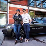 Manuel Cortez und Bruno Eyron sind mit dem exklusiven BMW-Shuttle, der eleganten 7er-Limousine, direkt ins einzigartige Event-Hotel gebracht worden.