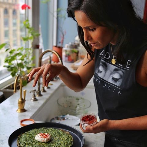 Sport und Essen sind die zwei großen Leidenschaften von Padma Lakshmi, die ihre Gerichte immer gut würzt.