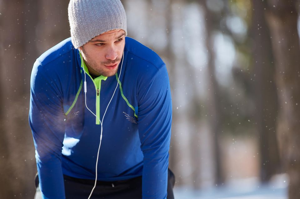 Grundregel beim Joggen im Winter: Immer schön durch die Nase atmen.