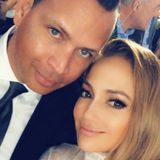 25. September 2018  Ein süßes Pärchenselfie schießt Jennifer Lopez von einer Veranstaltung. Zu sehen sind sie und ihr langjähriger Freund Alex Rodriguez. 