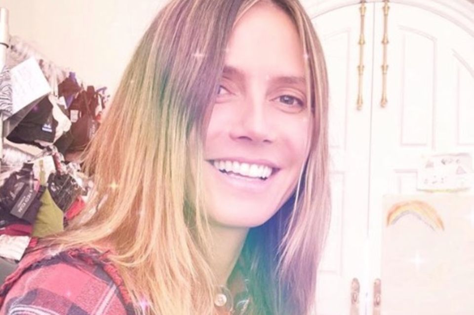 Meghan, Heidi und Co.: Heidi Klum liebt in ihrer Freizeit den No-Makeup-Look. Schminke wäscht sie mit einem Baby-Shampoo ab. Heidi Klum liebt in ihrer Freizeit den No-Makeup-Look. Schminke wäscht sie mit einem Baby-Shampoo ab.