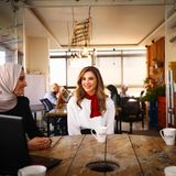 2. Oktober 2018   Königin Rania beim Treffen mit den "Leaders of Tomorrow" in Amman, Jordanien.