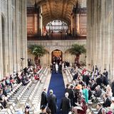 So langsam füllt sich die St. George's Chapel. Um die 800 Hochzeitsgäste haben darin Platz.