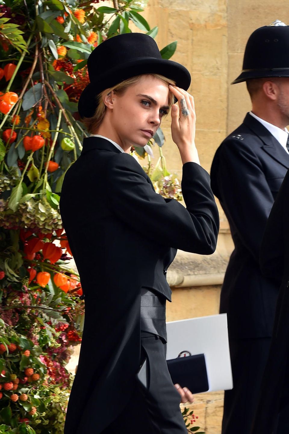 Stilecht mit Frack und Zylinder: Cara Delevingne Stilecht mit Frack und Zylinder: Cara Delevingne