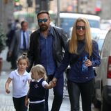 5. Oktober 2018  Michelle Hunziker bei einer kleinen Shoppingtour mit ihren beiden Töchtern Sole und Celeste in Mailand. 