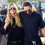 Heidi Klum und ihr Freund Tom Kaulitz schlendern im entspannten Casual-Partnerlook durch Los Angeles. Ob dieser Partnerlook wohl nur reiner Zufall ist? 