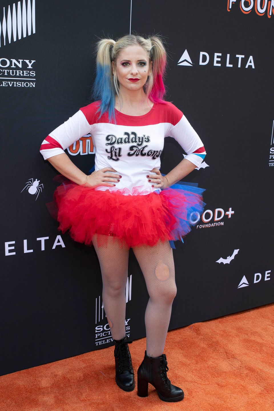 Sarah Michelle Gellar kommt zu der "The GOOD+ Foundations"-Party als Harley Quinn. Das Kostüm aus "Suicide Squad" war bereits in den letzten zwei Jahren die ungeschlagene Nummer eins.