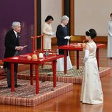 26. Oktober 2018  Drei Tage vor ihrer Hochzeit verabschiedet sich Prinzessin Ayako vor ihren Großeltern Kaiser Akihito und Kaiserin Michiko beim traditionellen "Choken no Gi"-Ritual von der Familie, um ihren Weg in die Ehe anzutreten.