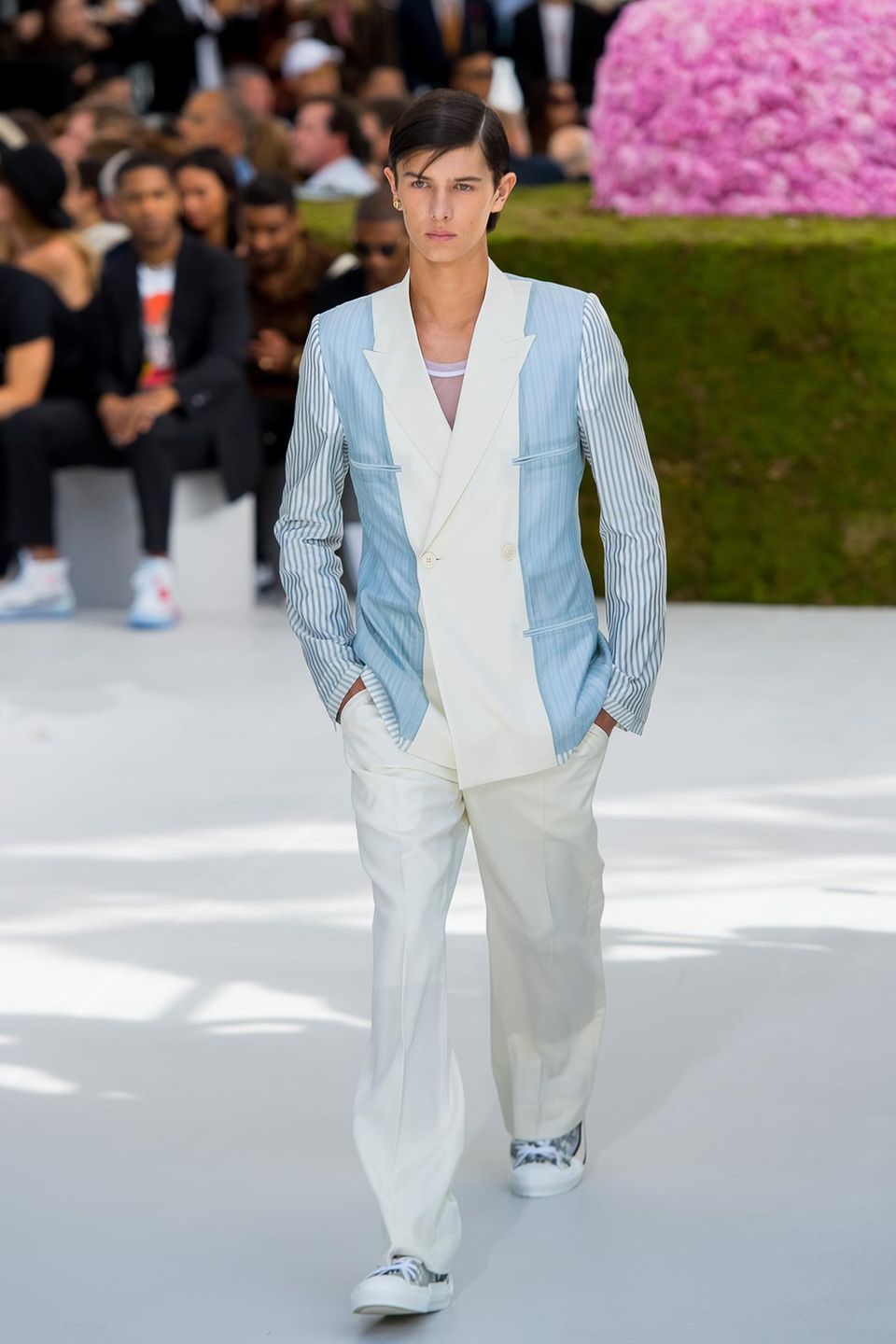 Prinz Nikolai lief im Juni 2018 auf der Pariser Fashionweek. Hier ist er auf dem Laufsteg der Dior Homme Fashion Show zu sehen. 