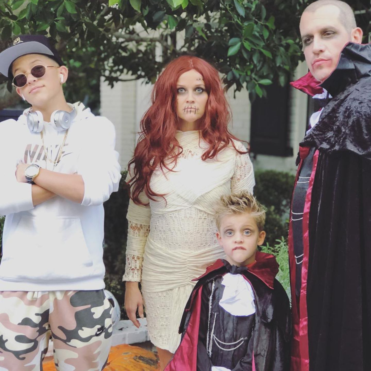 Ganz schön gruselig! Reese Witherspoon wünscht mit diesem schaurigen Instagrambild ihren Followern Happy Halloween. 