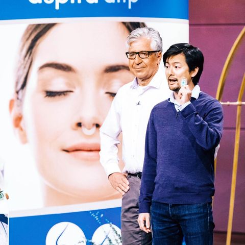 Wolfgang Kleiner (l.) und Vinh-Nghi Tiet legten mit ihrem berliner Start-Up aspUraclip Shopping-Sender lahm