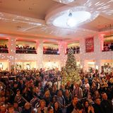 Die Begrüßungsrede von GALA-Chefredakteurin Anne Meyer-Minnemann und Fashion Director Marcus Luft will sich niemand entgehen lassen. 