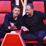Michi Beck und Smudo  2018  Michi Beck und Smudo sind fast schon alte Hasen an den "The Voice"-Buzzern. Seit 2014 sind sie als unschlagbares Duo in der Show zu sehen. In bereits zwei Staffeln kam der Sieger aus ihrem Team.