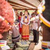 27. November 2018   Umringt von Einheimischen: Prinzessin Mary besucht das Landschaftsschutzgebiet Kalama Community Conservancy im Samburu County in Kenia.