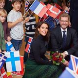 29. November 2018  Prinzessin Marie weiht den neuen Sitz der Europaschule in Kopenhagen ein und wird dabei von vielen kleinen Fans freudig begrüßt.  