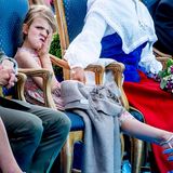 Bei den Feierlichkeiten des Victoriatages ist Prinzessin Estelle sichtlich genervt. 