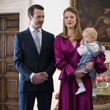 15. Dezember 2018  Ein großer Tag für einen kleinen Prinzen: Philip und Danica von Serbien lassen ihren Sohn Prinz Stefan heute in Belgrad taufen. Geboren wurde er am 25. Februar 2018.