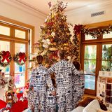 25. Dezember 2018  Ayda, Robbie und die Kids schicken ihren Instagram-Fans diese bezaubernden Feiertagsgrüße. Nicht nur ihr Baum ist erstaunlich geschmückt, auch ihr Familien-Style mit Pyjamas im Partnerlook macht was her!