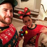 Dezember 2016  Miley und Liam wünschen ihren Fans und Followern frohe Weihnachten.