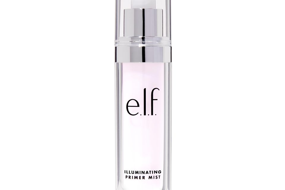 Winterpflege für strahlende Haut: Erfrischt den Teint vorweg mit Gurkenextrakt "Illuminating Primer Mist" von e.l.f., 30 ml, ca. 15 Euro Erfrischt den Teint vorweg mit Gurkenextrakt "Illuminating Primer Mist" von e.l.f., 30 ml, ca. 15 Euro