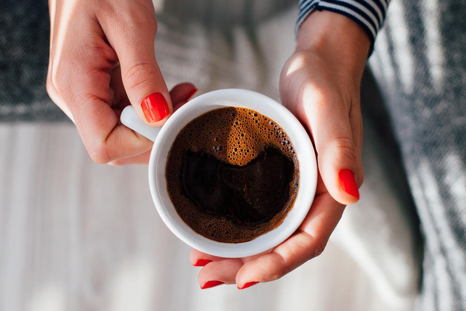 Wie viel Kaffee ist gesund und wann wird es gefährlich? | GALA.de