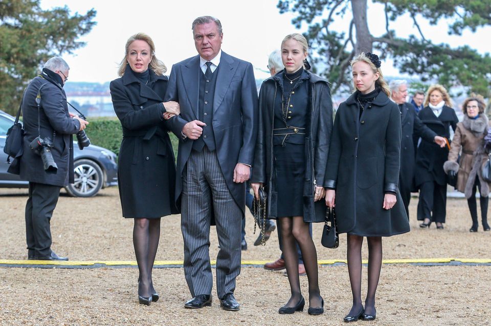 Henri d'Orléans: Royals nehmen Abschied vom Grafen von Paris | GALA.de